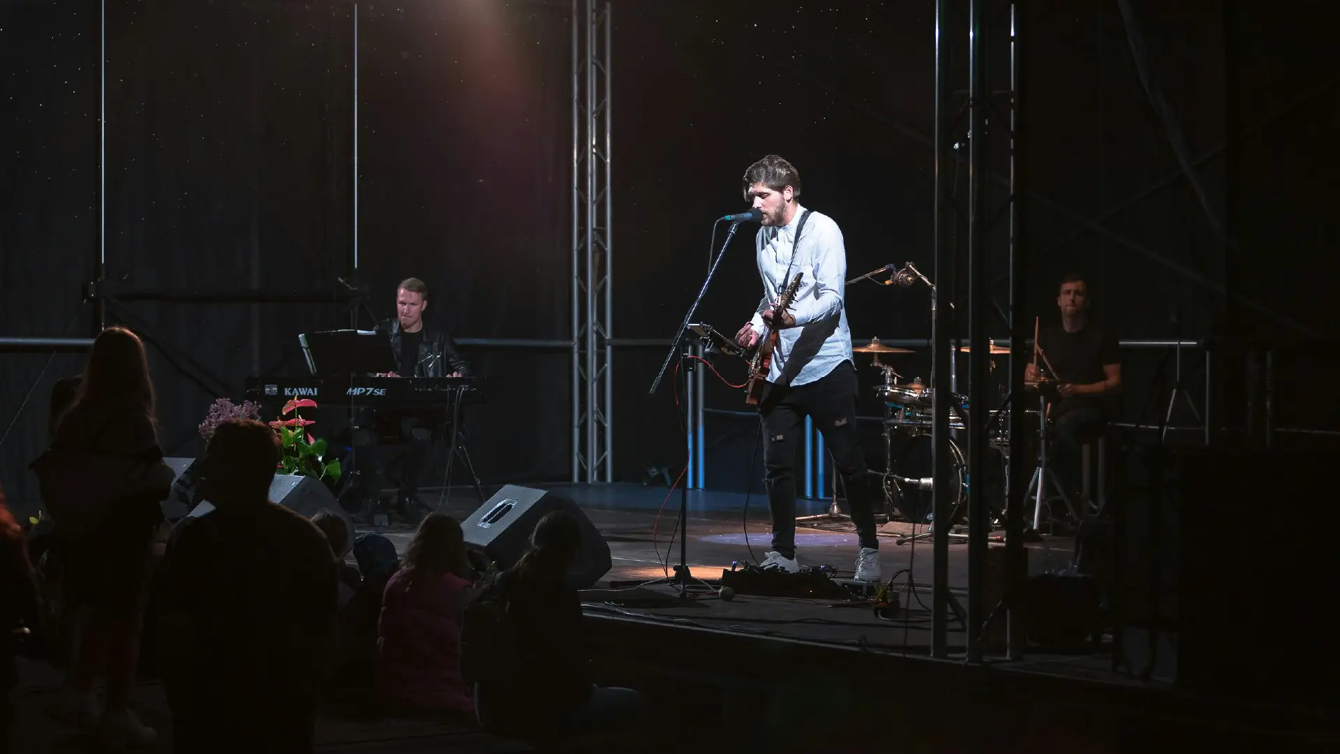 A cleaner booking flow for attendees and organizers.